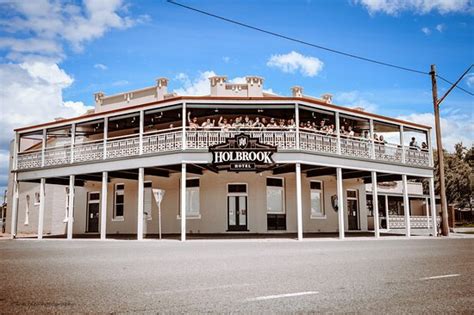holbrook hotel accommodation|Holbrook Hotels .